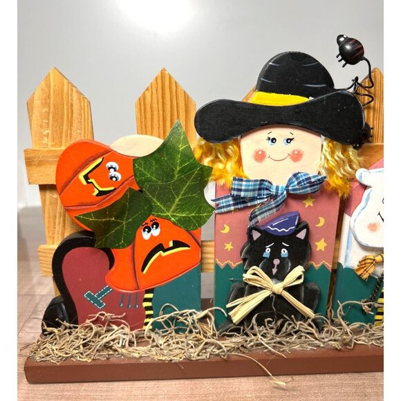Halloween-Themed Wooden Shelf Decor With Scarecrow & Ghost Design - Picture 3 of 4